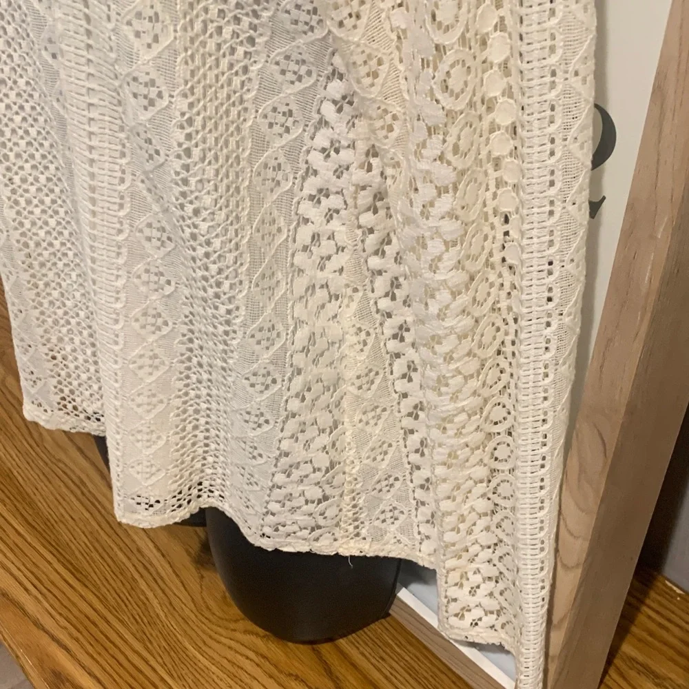 Hollister Cream Lace Blouse